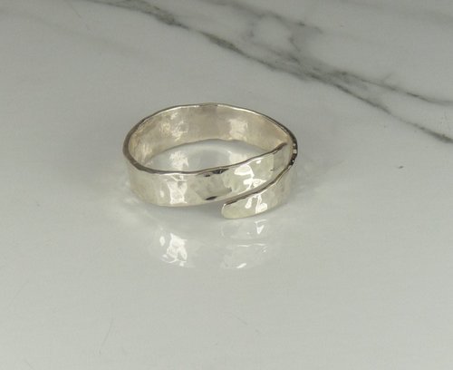 Open Crossover Ring, Sterling Silver ring,  Adjustable, Hammered ring