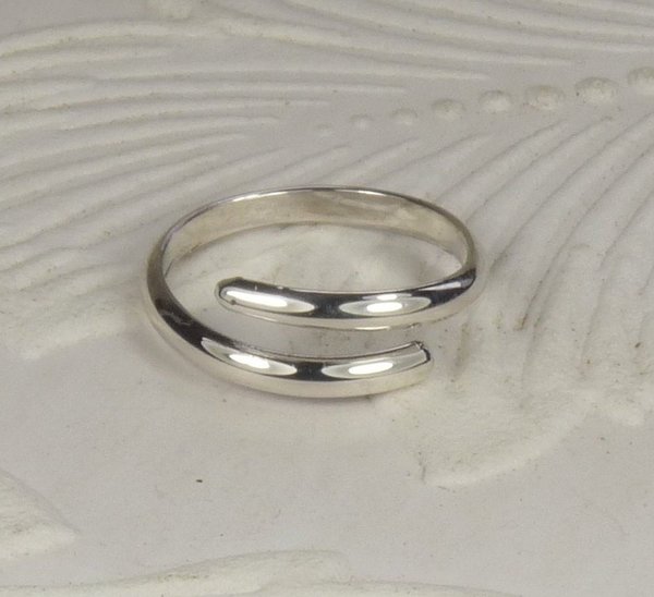 Toe Ring, Solid Silver smooth ring, adjustable Ring, Crossover Toe Ring